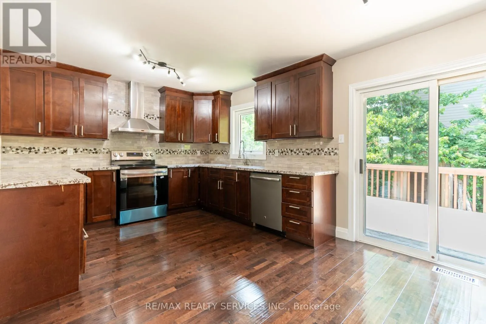 22 O'SHAUGHNESSY CRESCENT