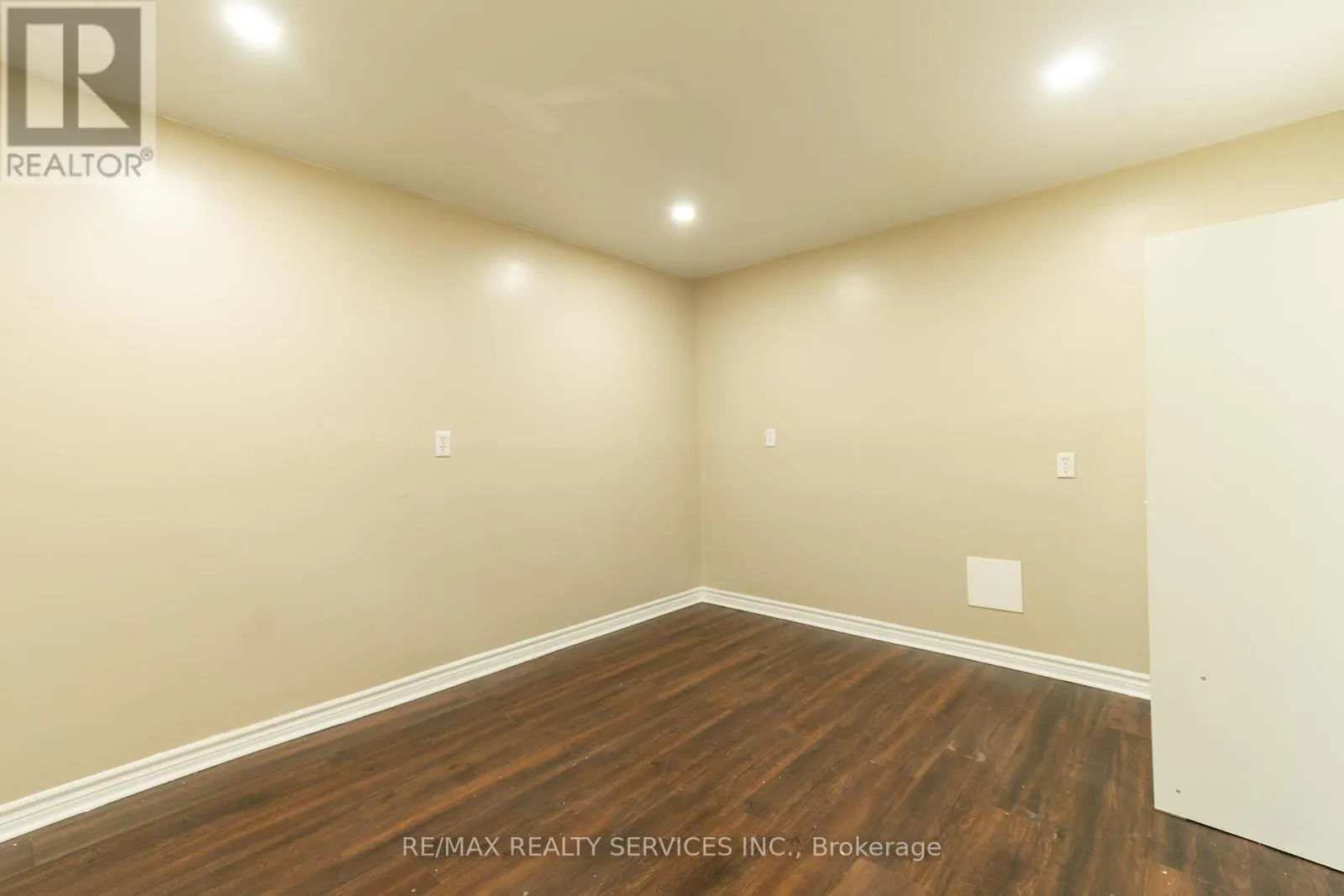 22 O'SHAUGHNESSY CRESCENT