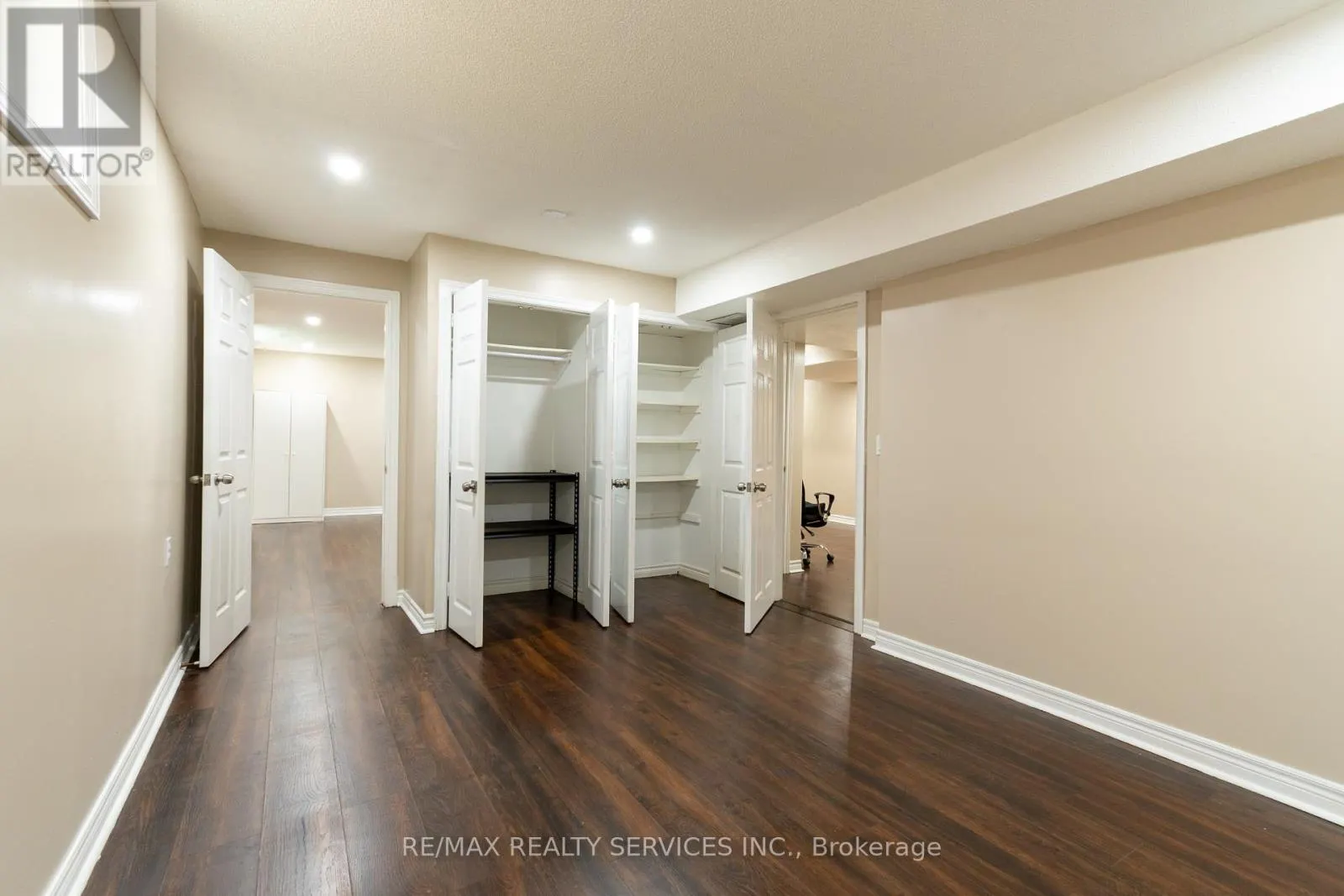 22 O'SHAUGHNESSY CRESCENT