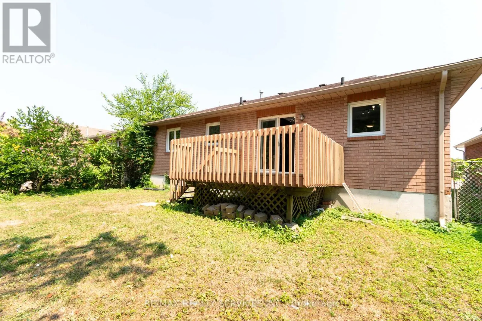 22 O'SHAUGHNESSY CRESCENT