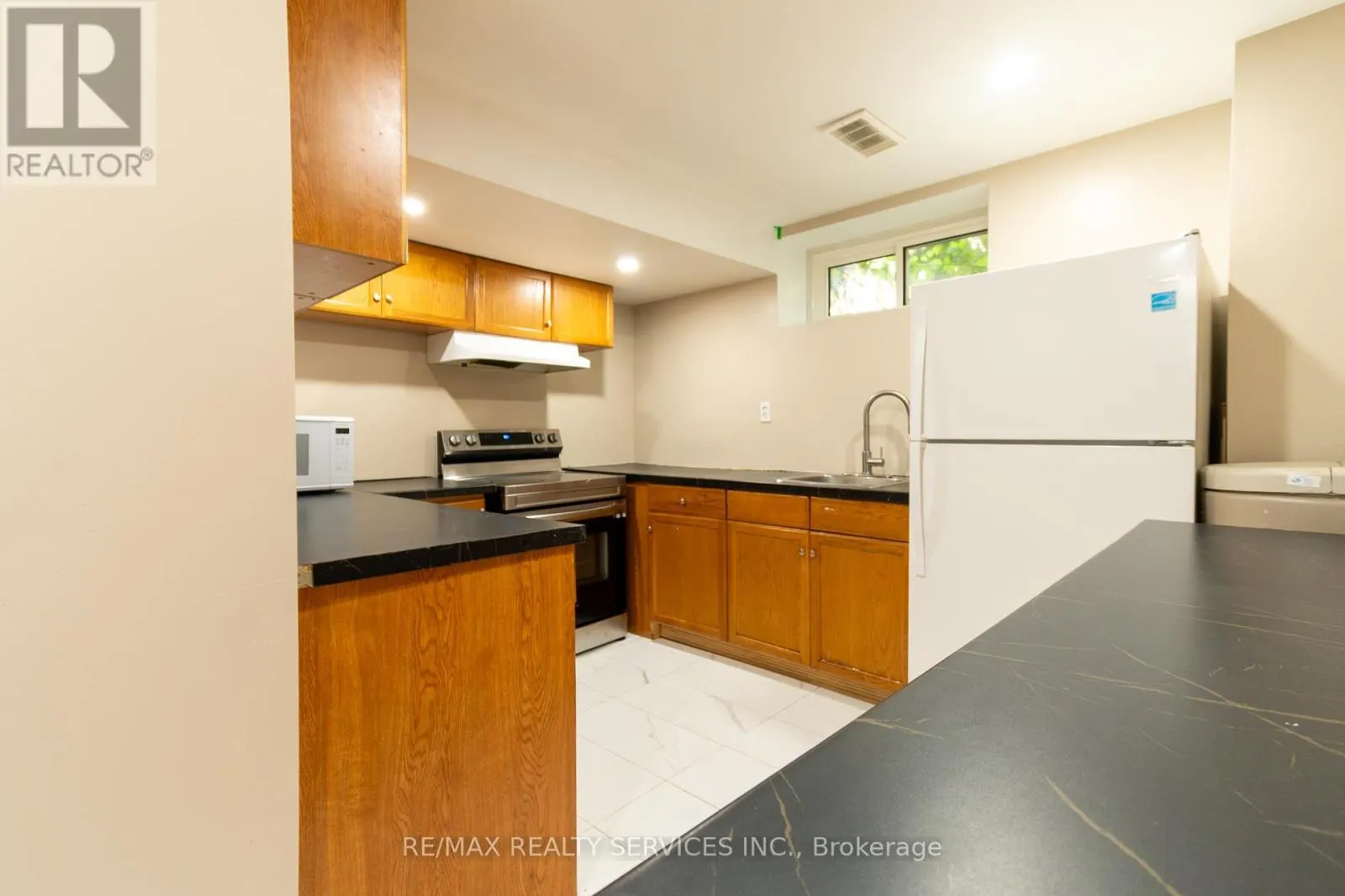 22 O'SHAUGHNESSY CRESCENT