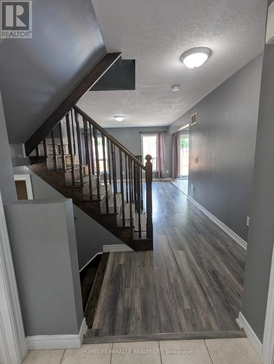 71 - 800 WEST RIDGE BOULEVARD