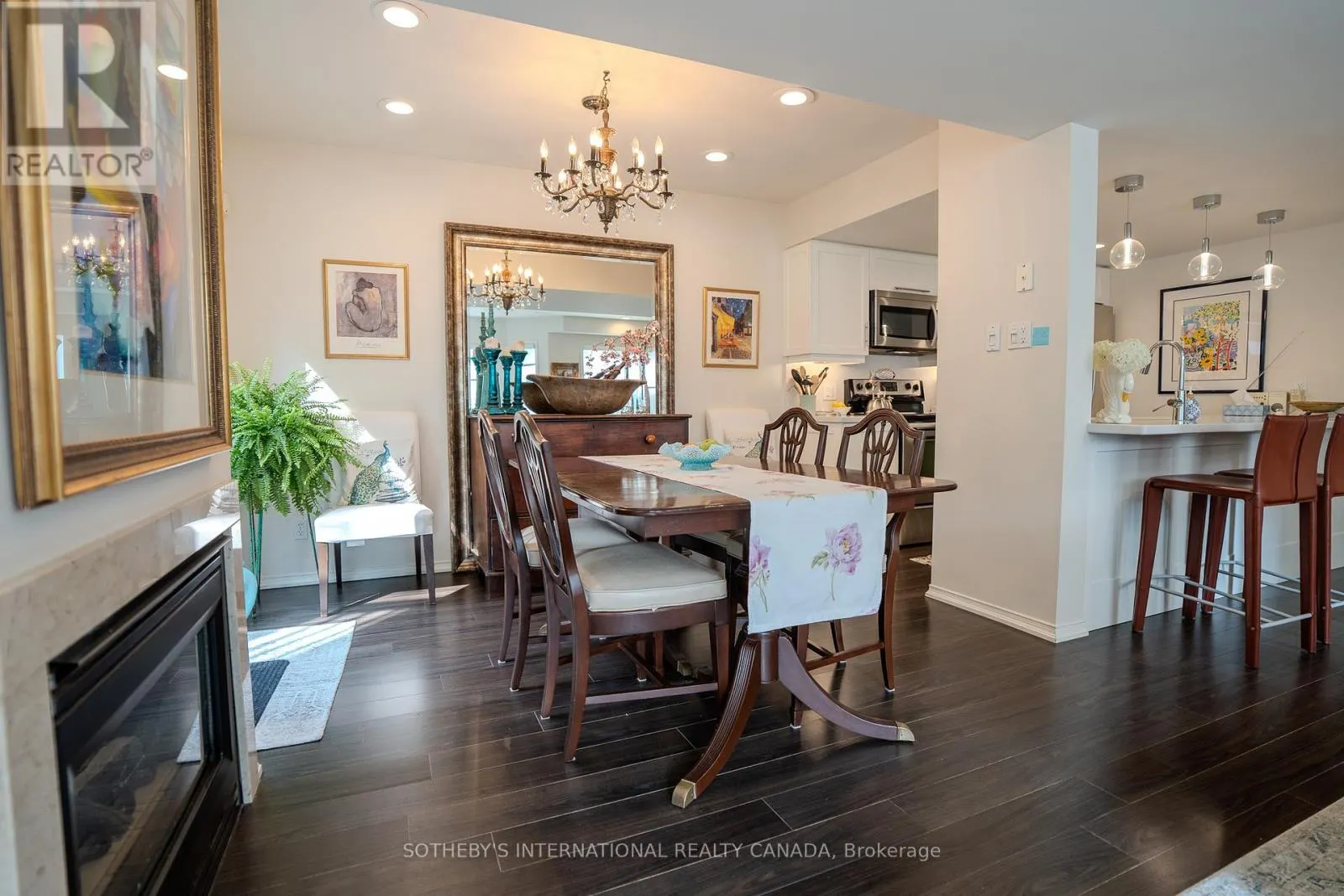 5 VALLEYMEDE COURT