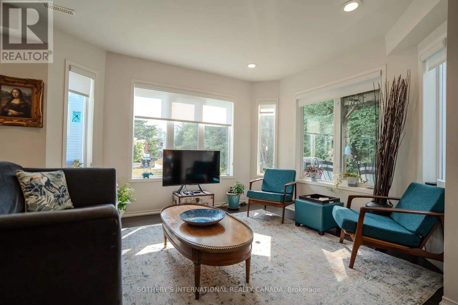 5 VALLEYMEDE COURT
