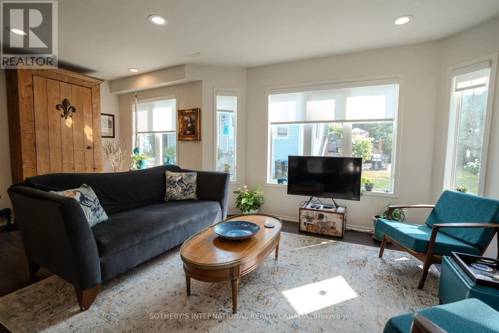 5 VALLEYMEDE COURT