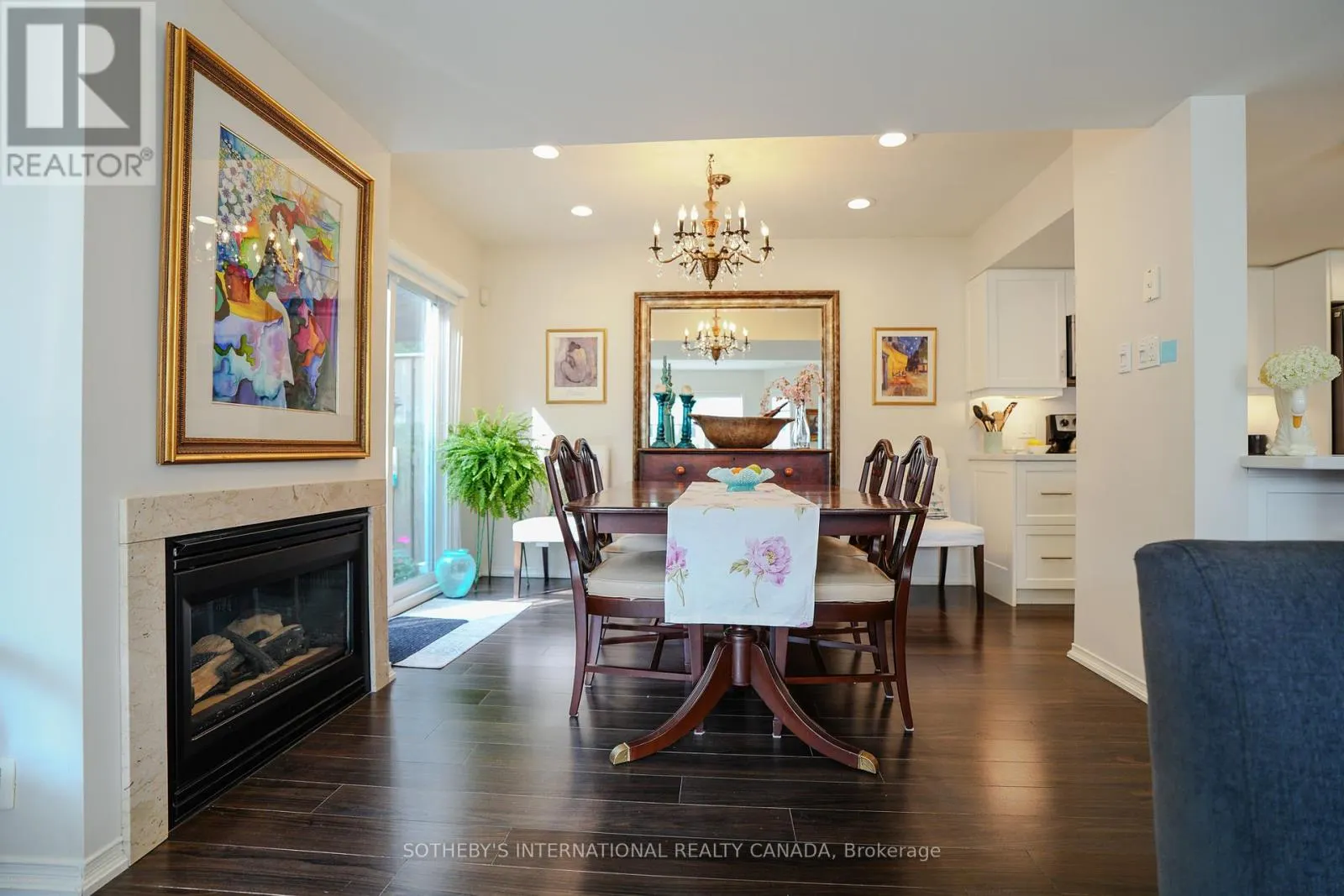 5 VALLEYMEDE COURT
