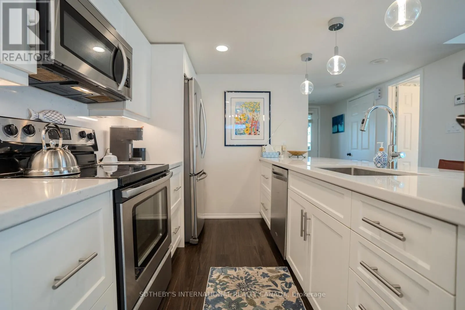 5 VALLEYMEDE COURT