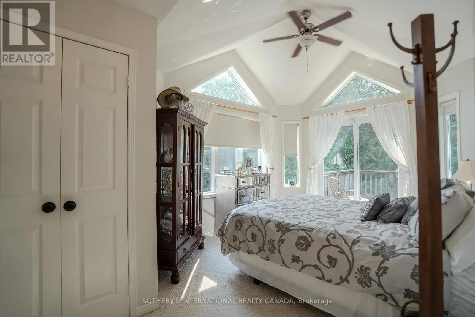 5 VALLEYMEDE COURT