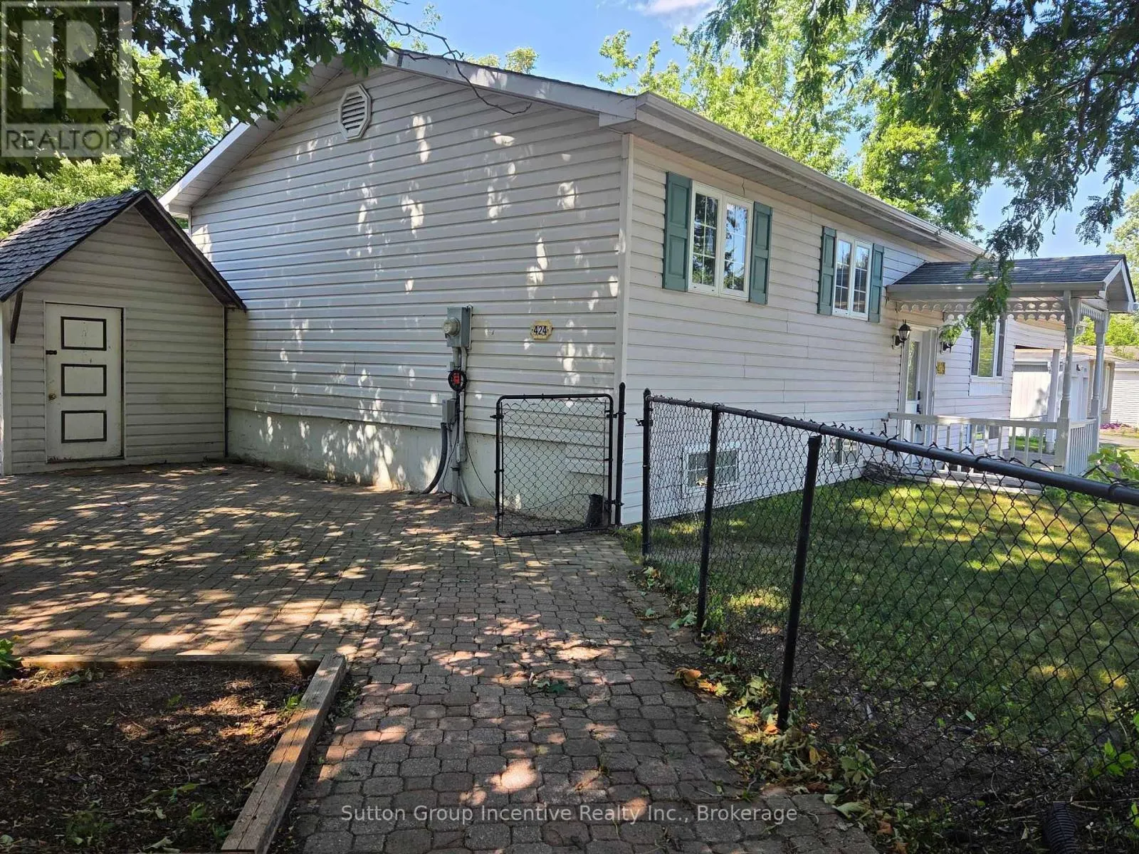 424 RAYMOND AVENUE