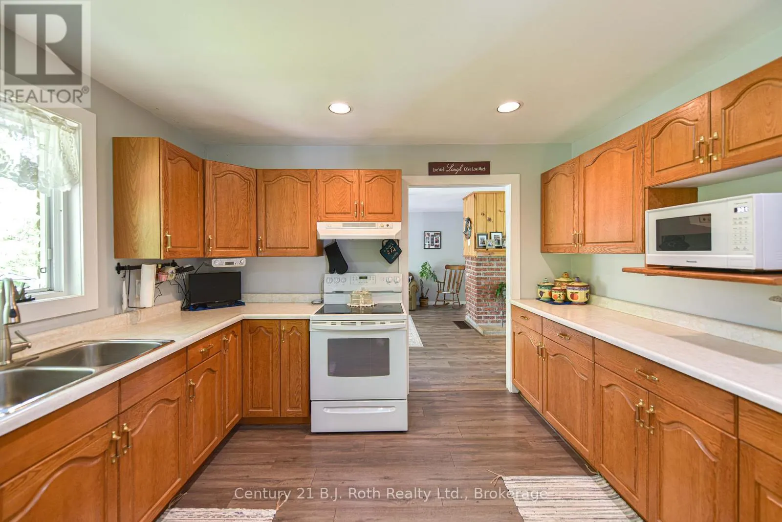 1579 WAINMAN LINE