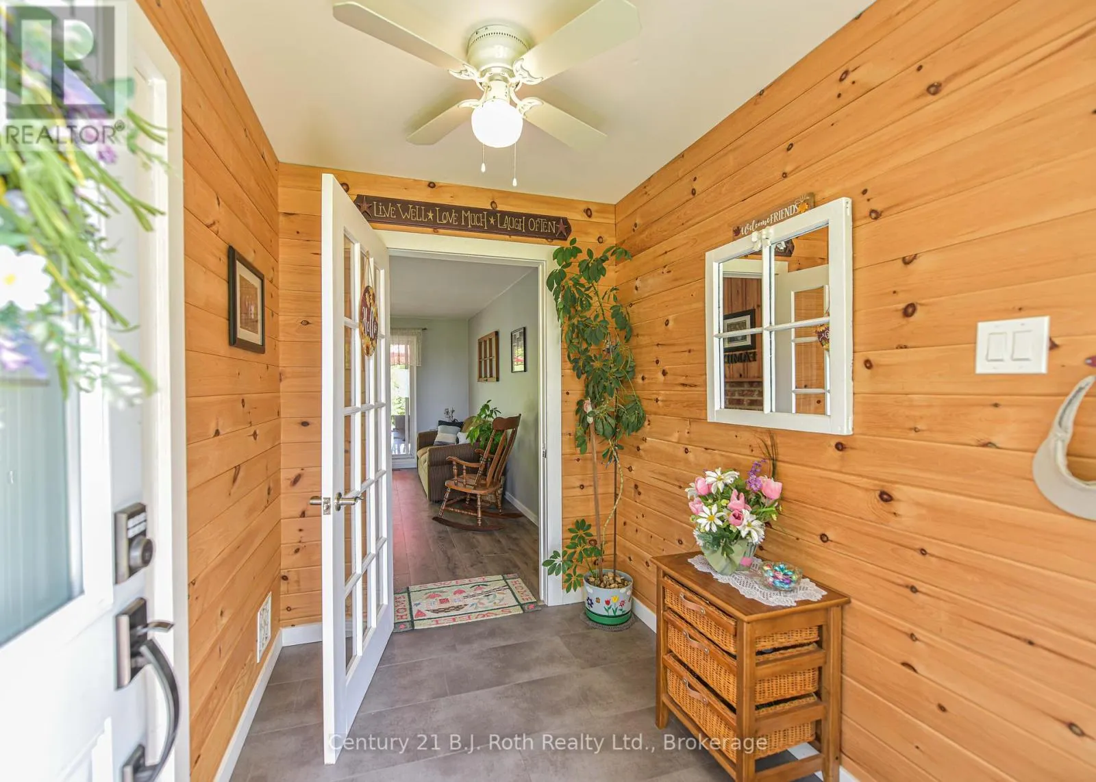 1579 WAINMAN LINE