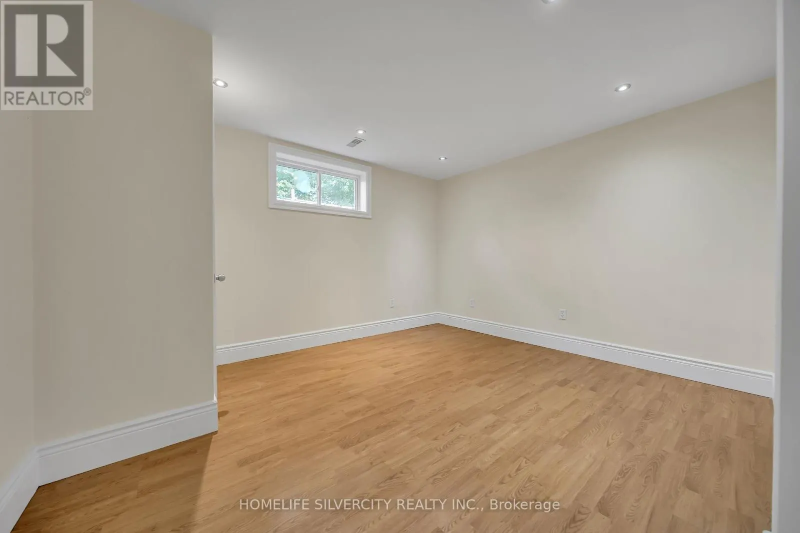 17 SYDENHAM WELLS ROAD