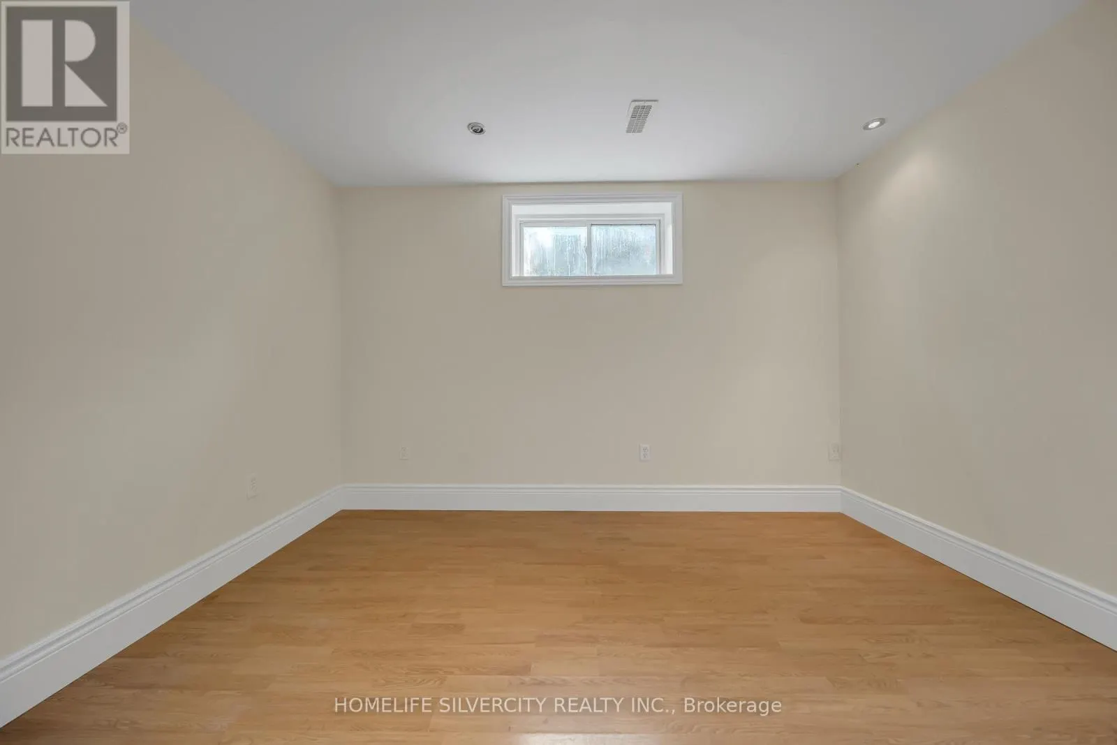 17 SYDENHAM WELLS ROAD