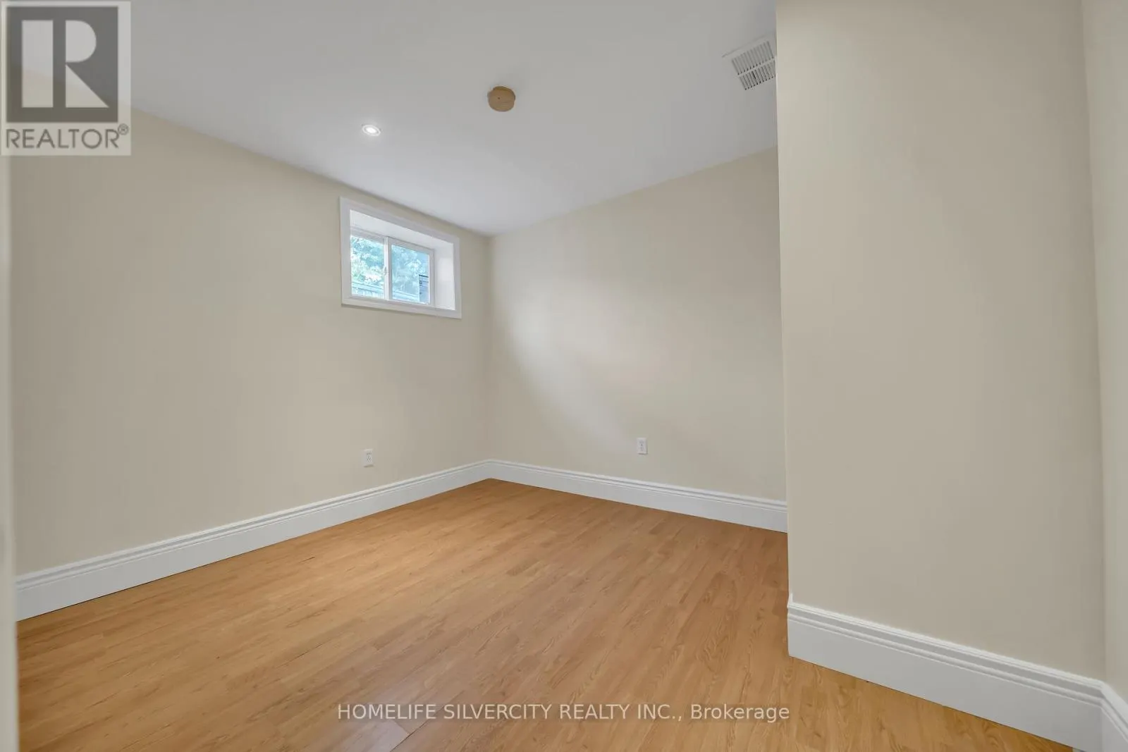 17 SYDENHAM WELLS ROAD