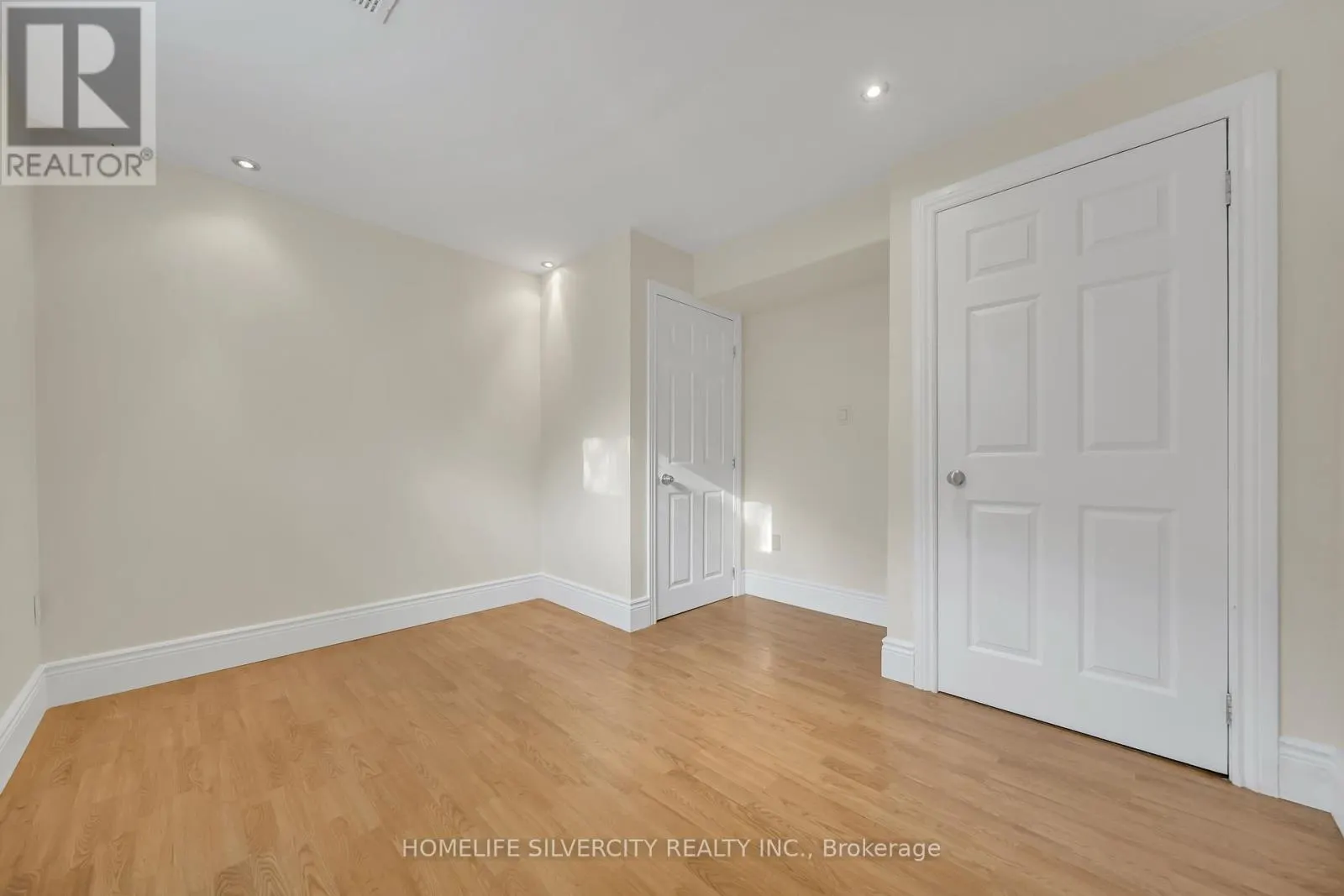 17 SYDENHAM WELLS ROAD