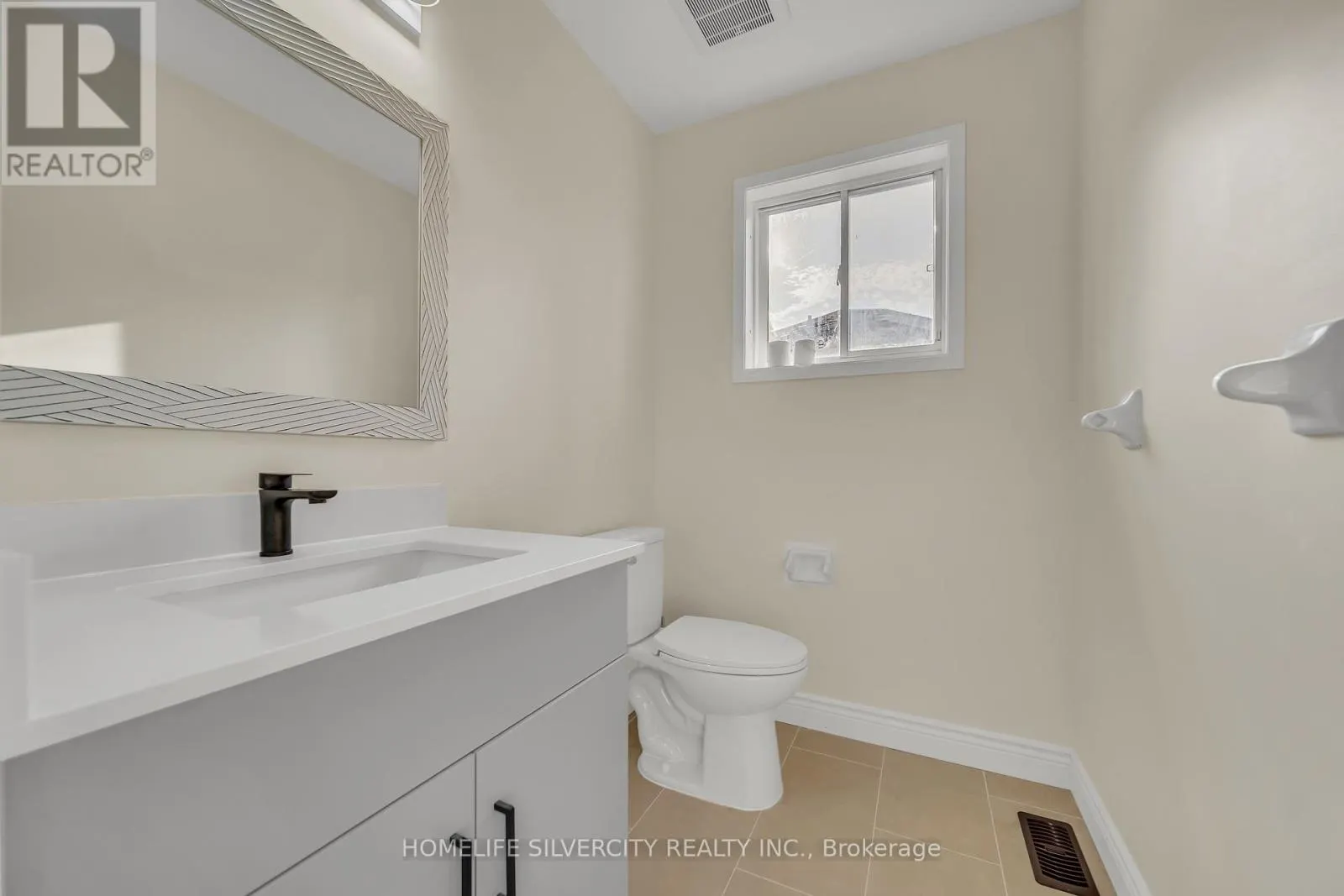 17 SYDENHAM WELLS ROAD