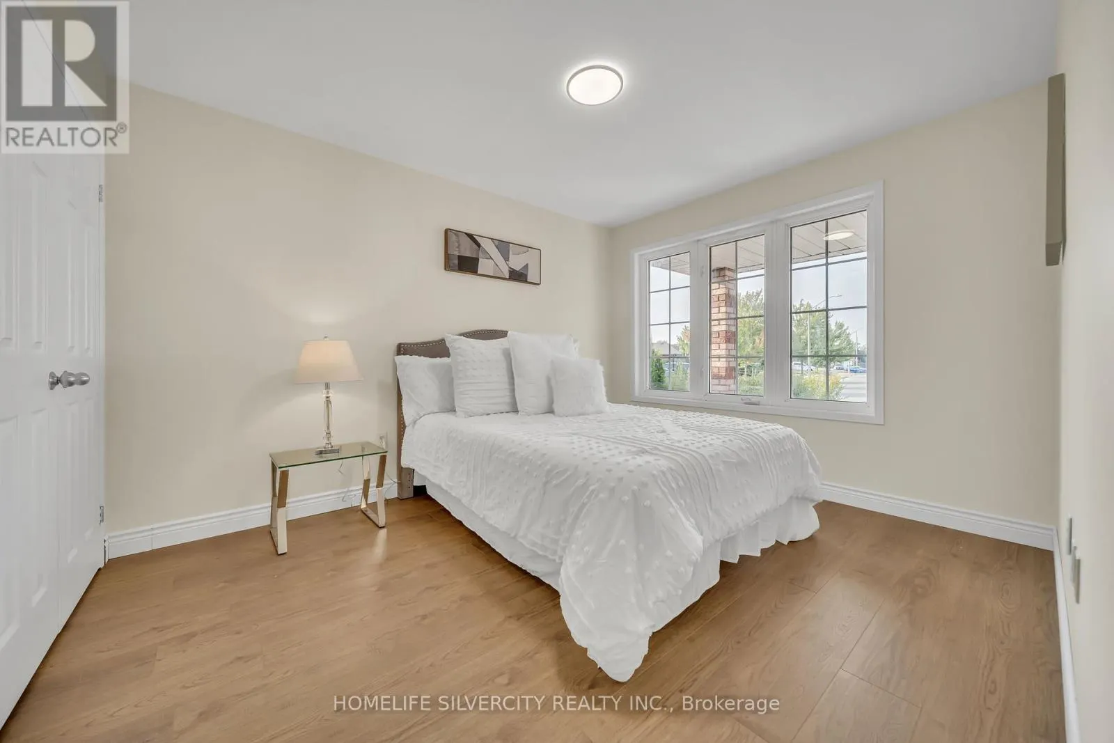 17 SYDENHAM WELLS ROAD