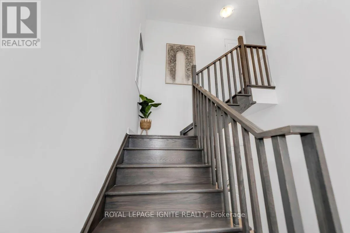 94 WEST OAK TRAIL