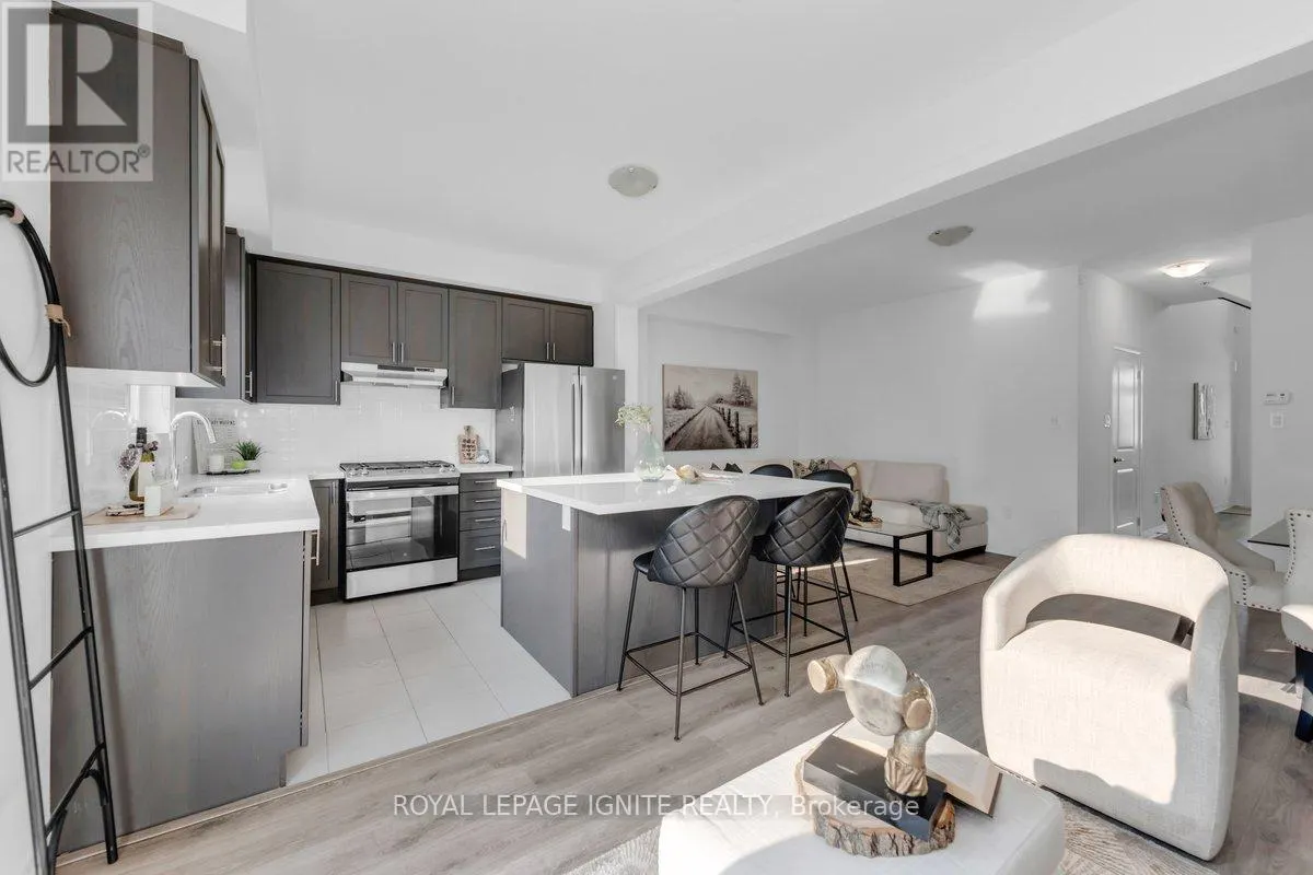 94 WEST OAK TRAIL