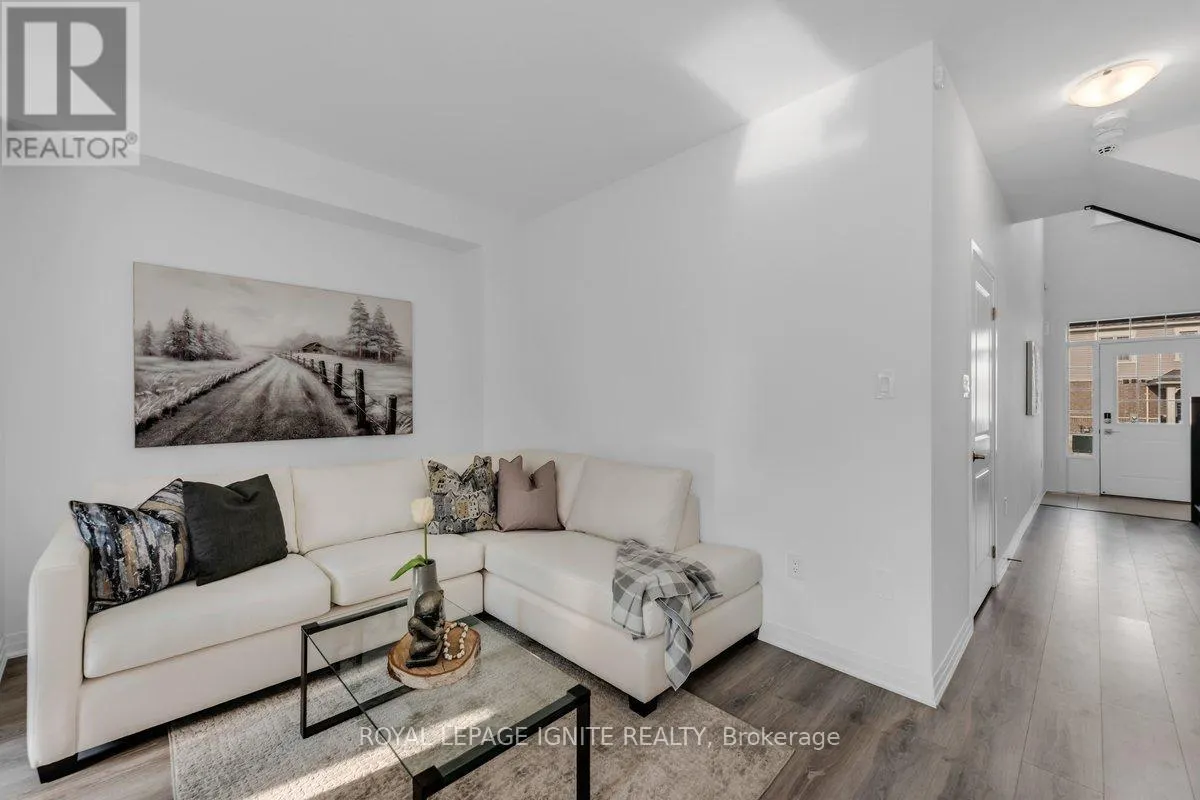 94 WEST OAK TRAIL