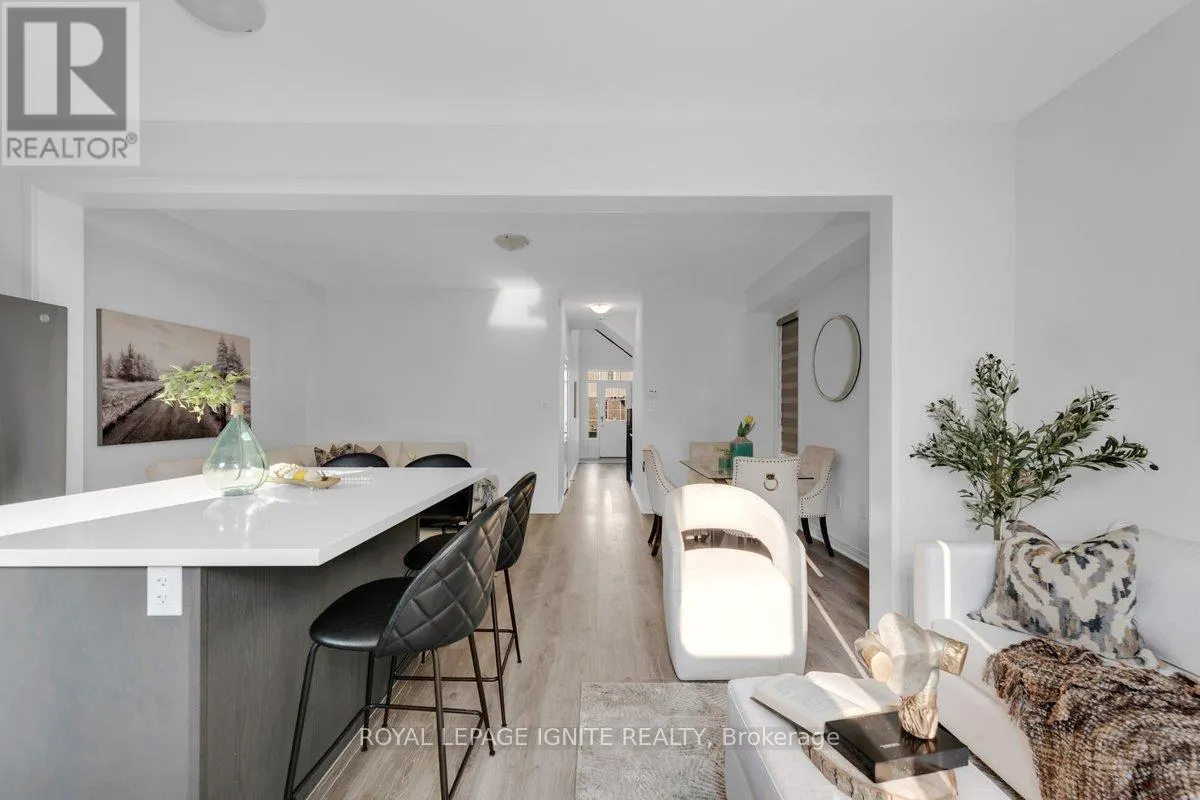 94 WEST OAK TRAIL