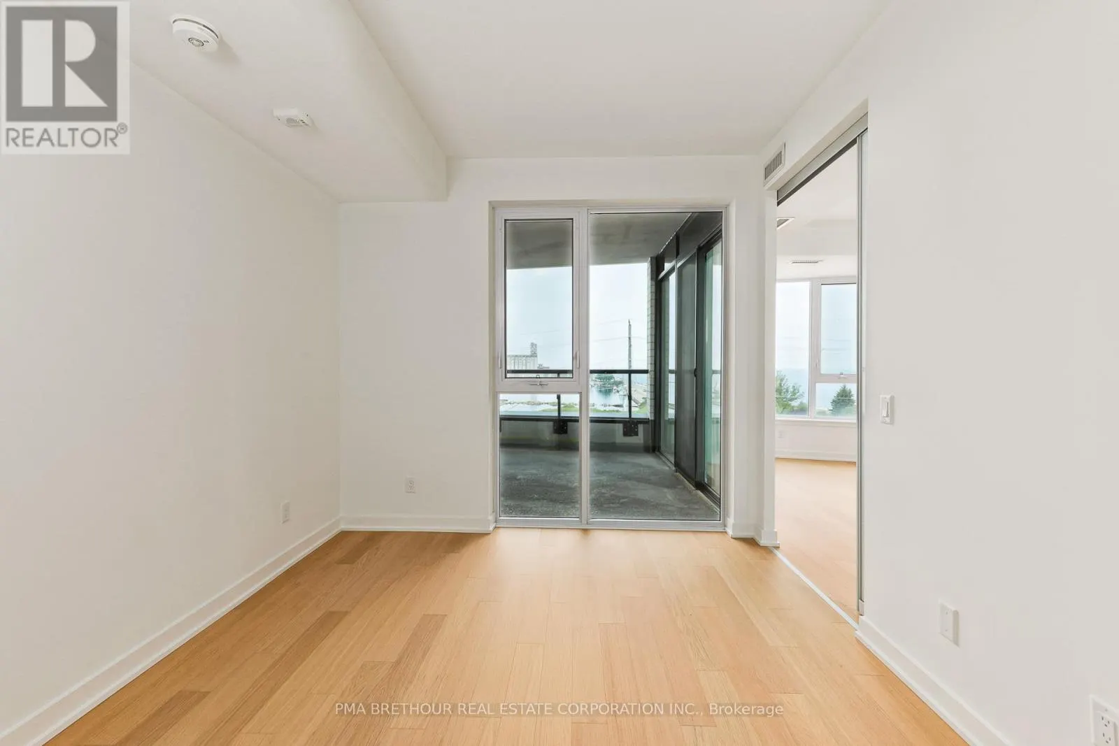 403 - 31 HURON STREET
