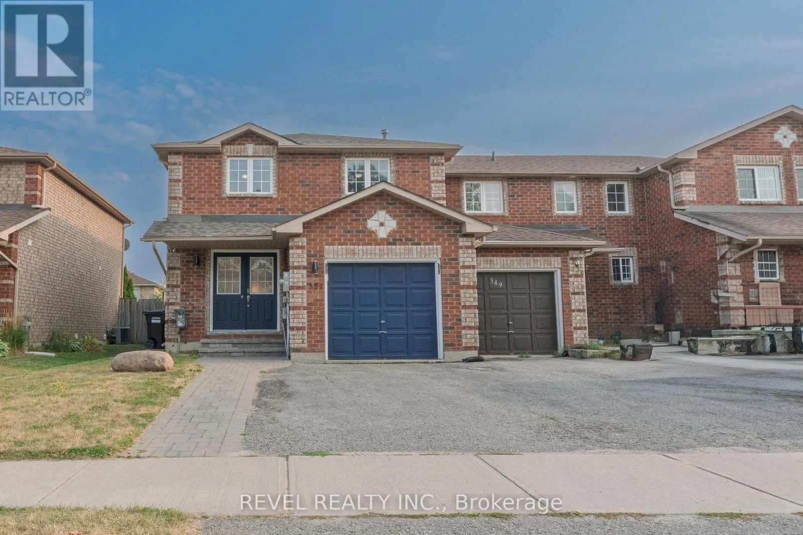 351 DUNSMORE LANE E