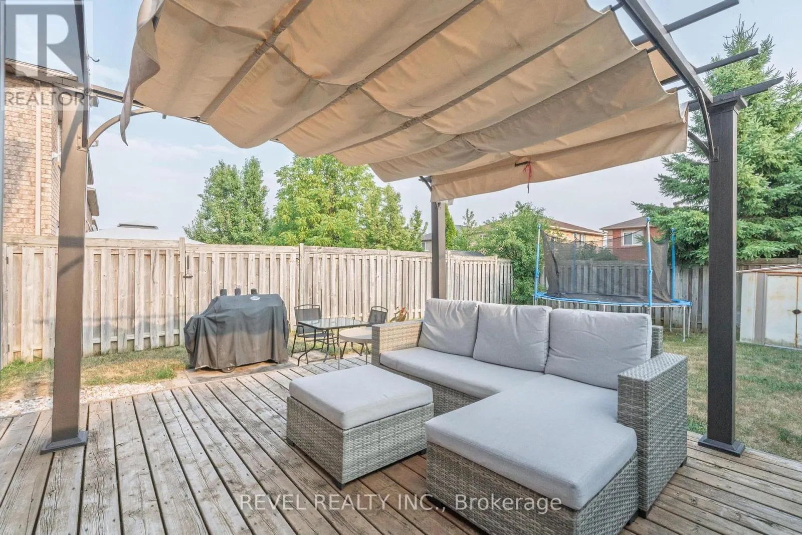351 DUNSMORE LANE E