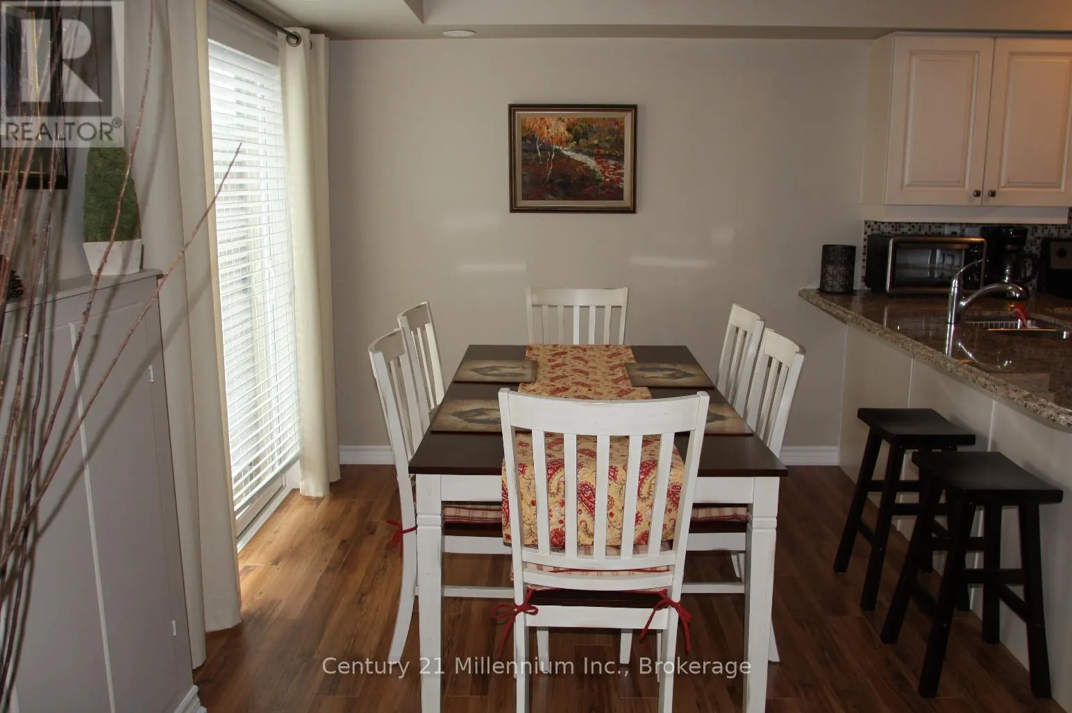 10 JOSEPH TRAIL