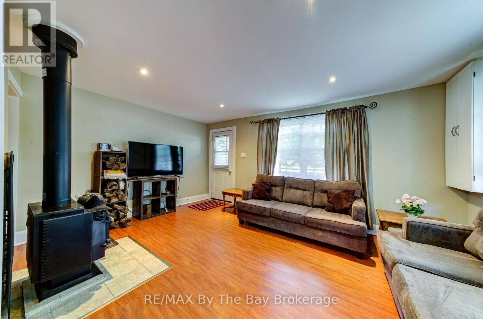 110 24TH STREET N