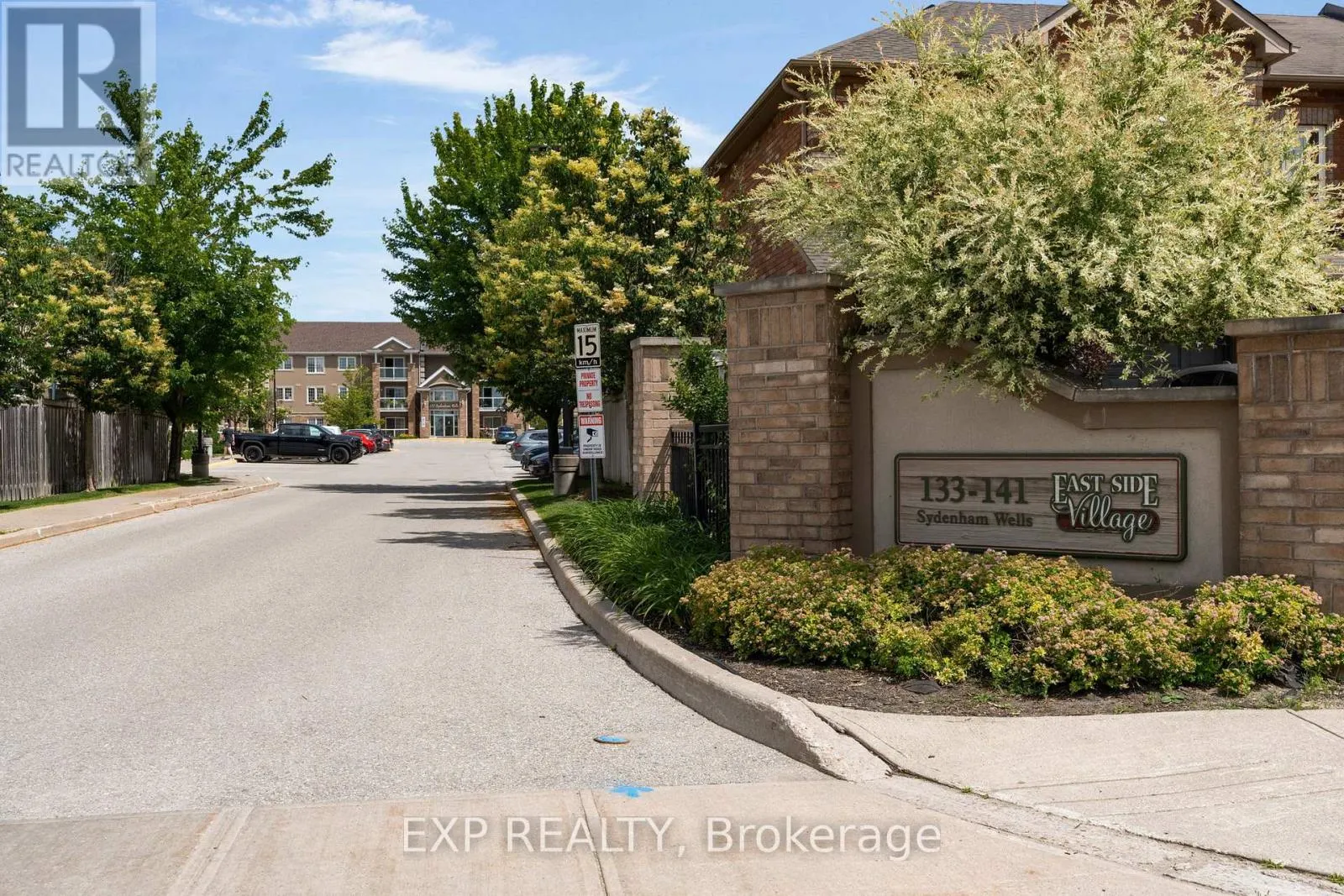 3 - 135 SYDENHAM WELLS