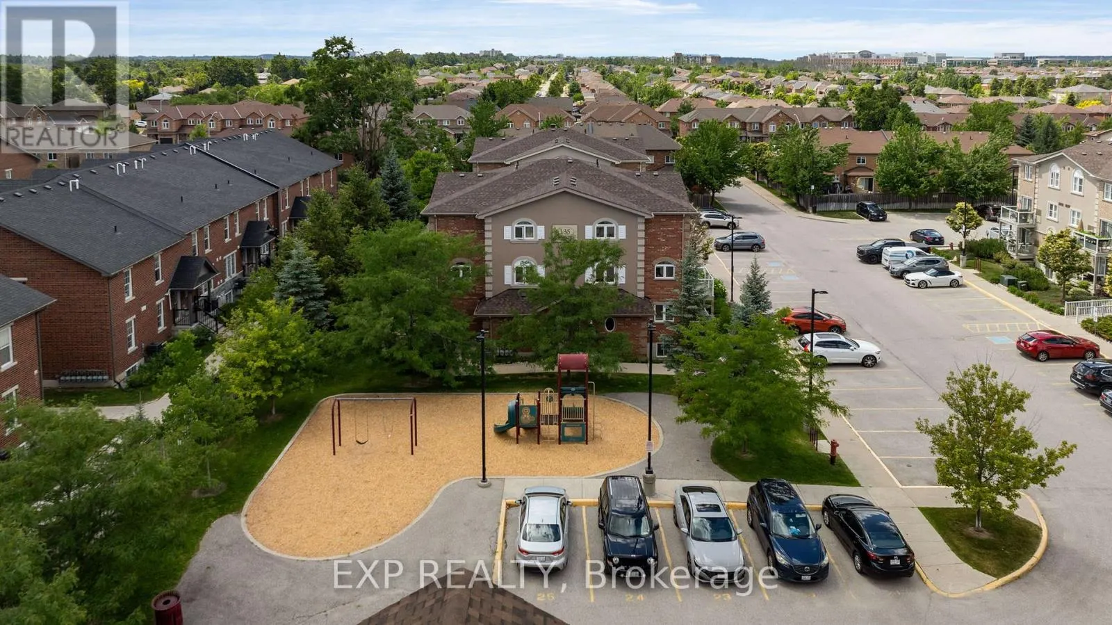 3 - 135 SYDENHAM WELLS
