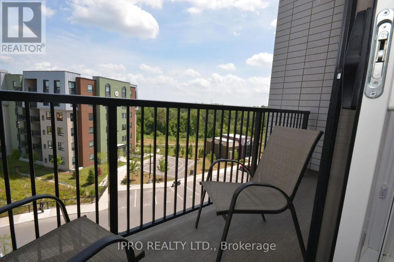 411 - 8 CULINARY LANE