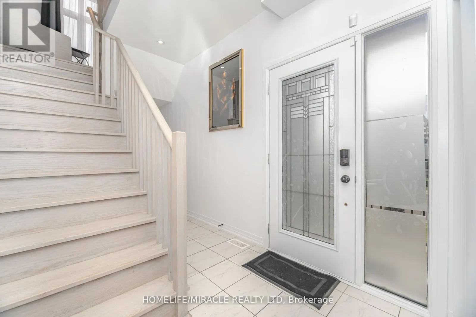 92 FAIRLANE AVENUE