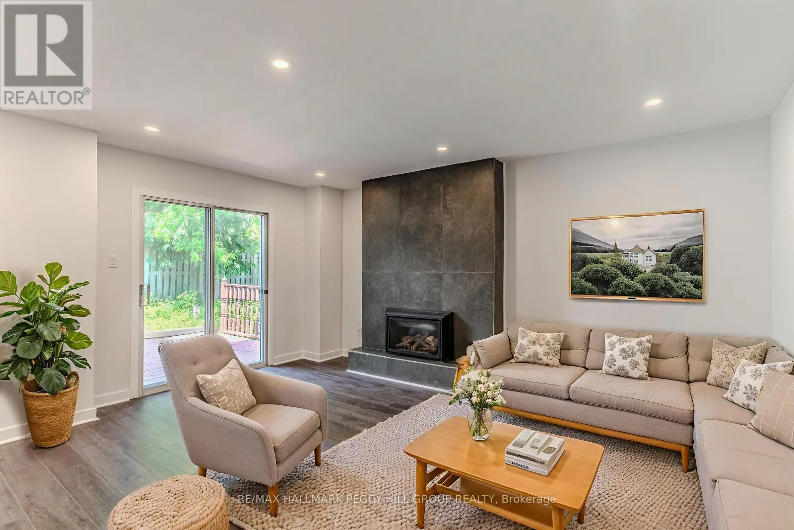 21 AUTUMN LANE