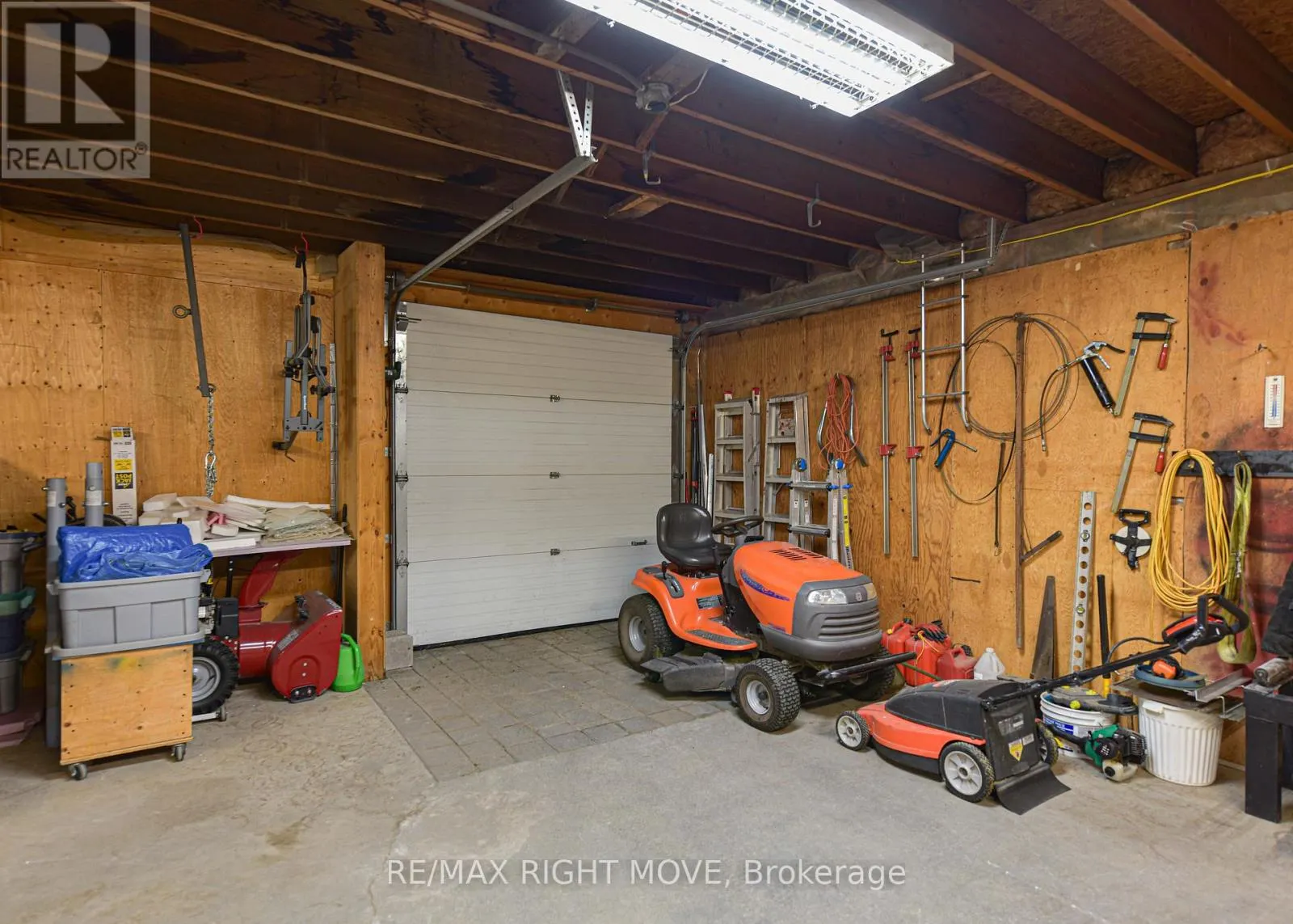 41 JAMIESON DRIVE