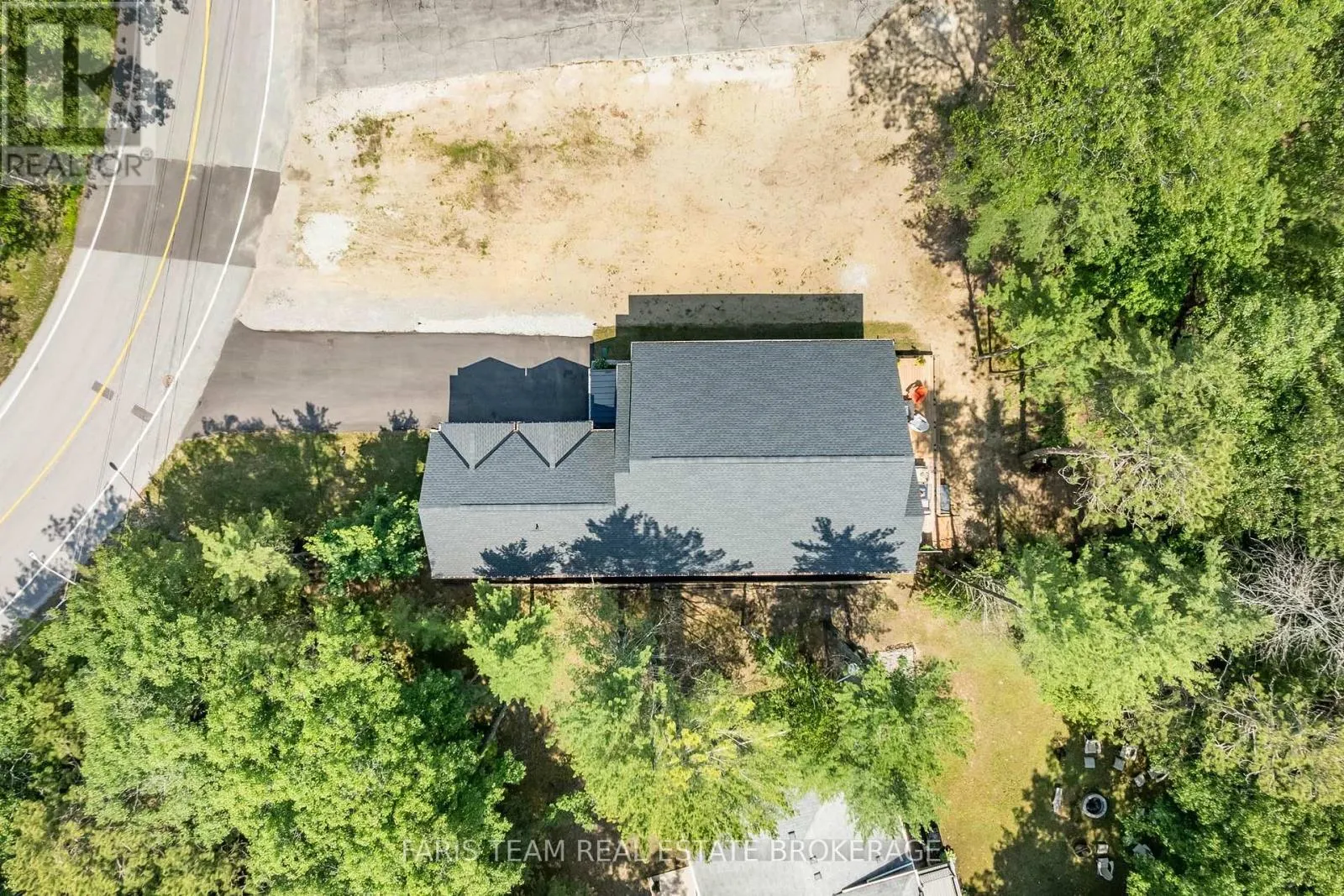 183 WOODLAND DRIVE