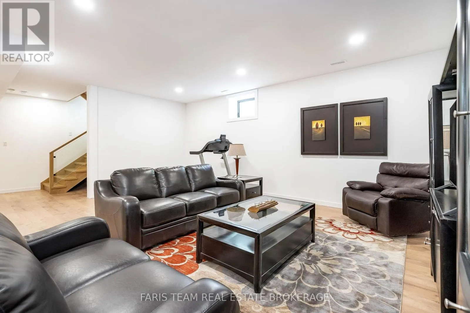 183 WOODLAND DRIVE