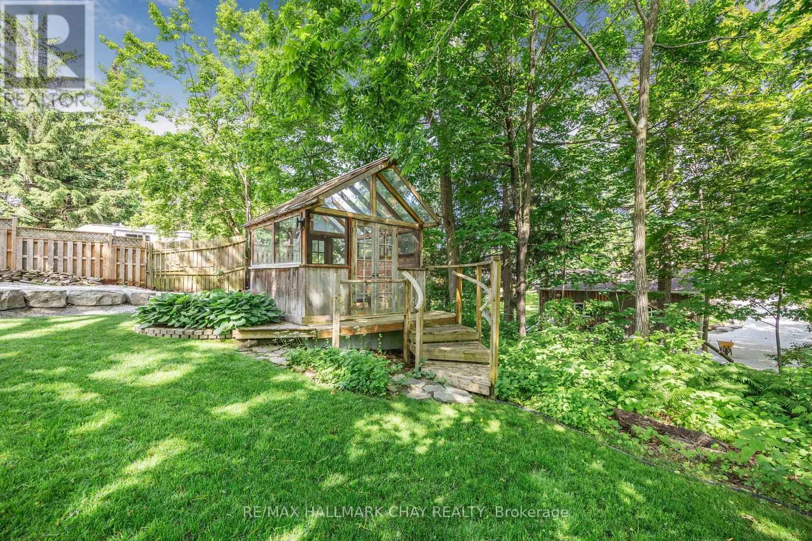 230 MISSISSAGA STREET W