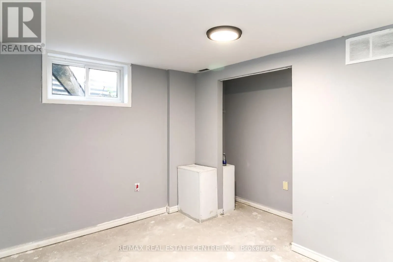 304 CUNDLES ROAD W
