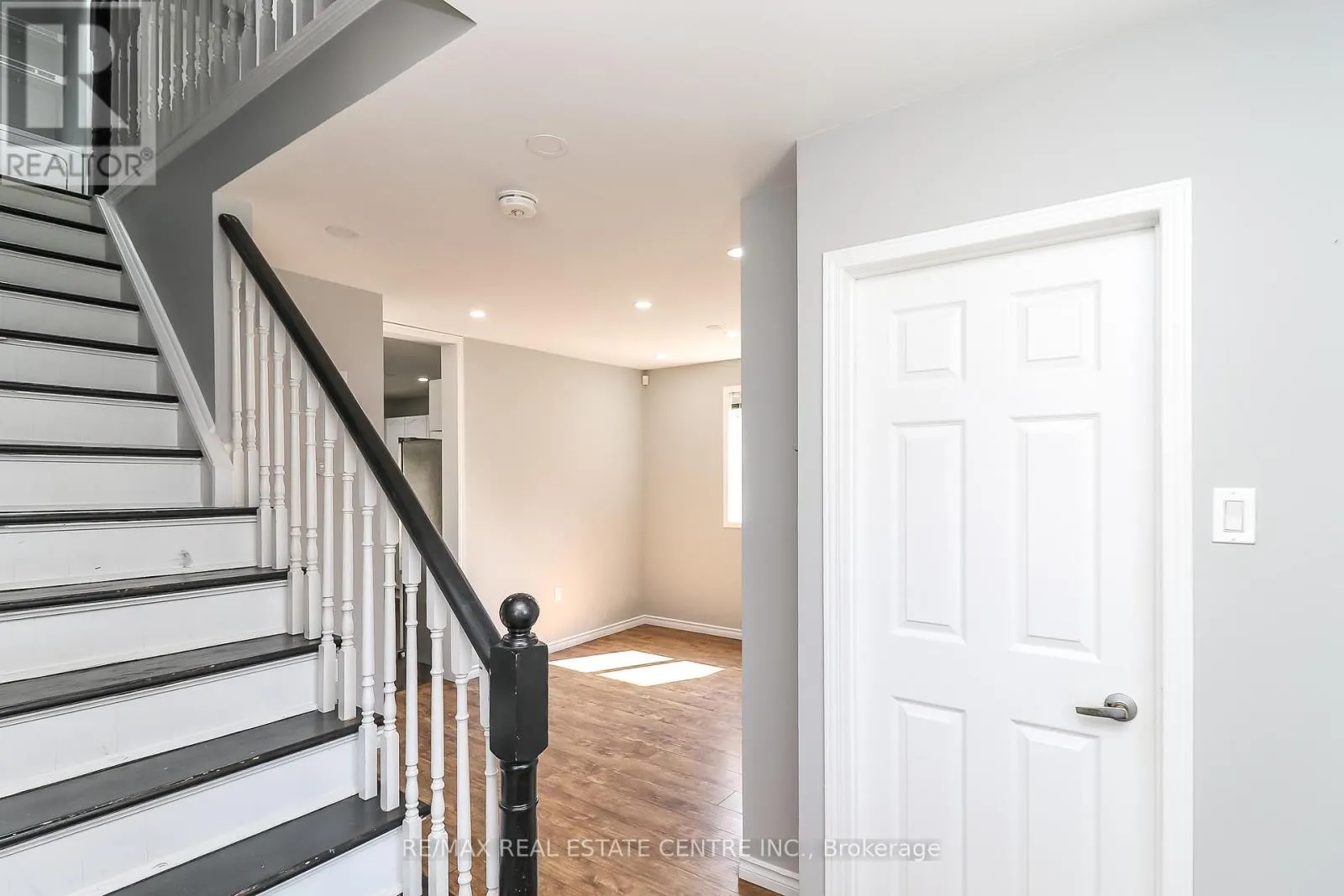 304 CUNDLES ROAD W