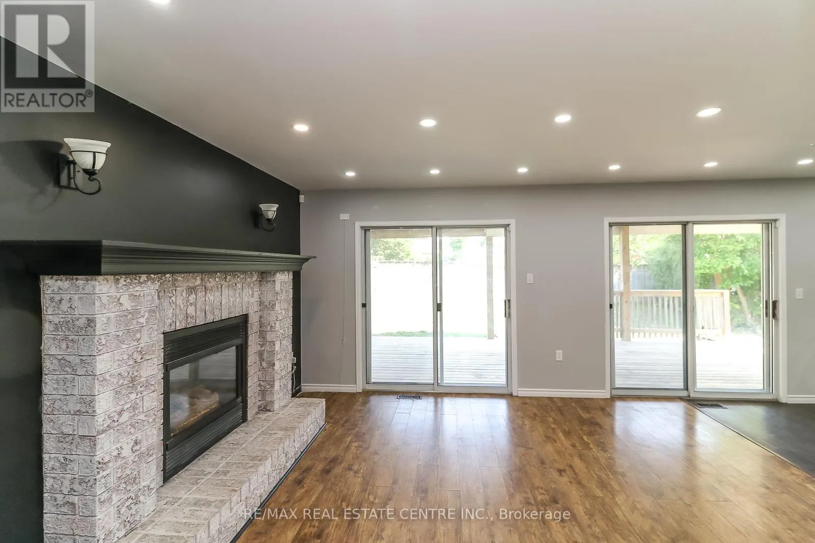 304 CUNDLES ROAD W