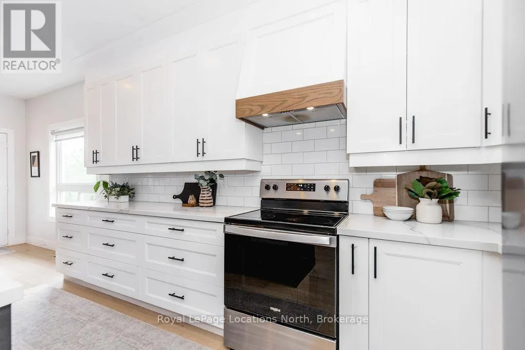48 MEADOWLARK BOULEVARD