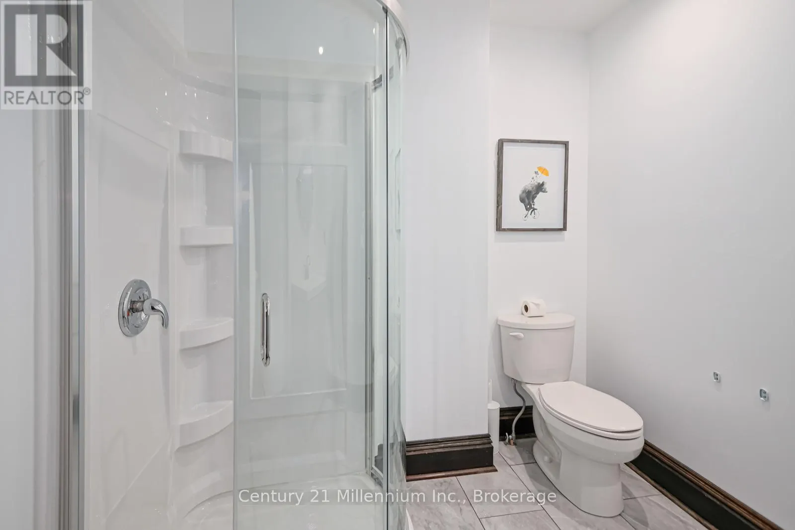 300 - 637 HURONTARIO STREET, #300