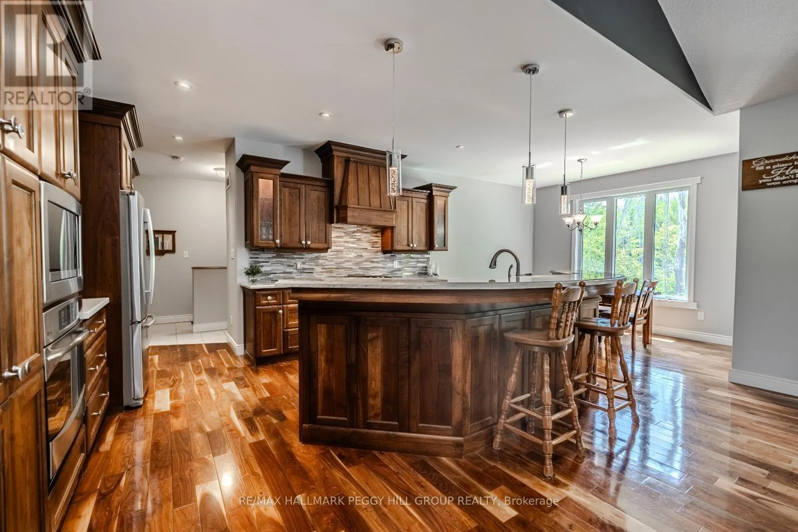 33 SPRINGHOME ROAD