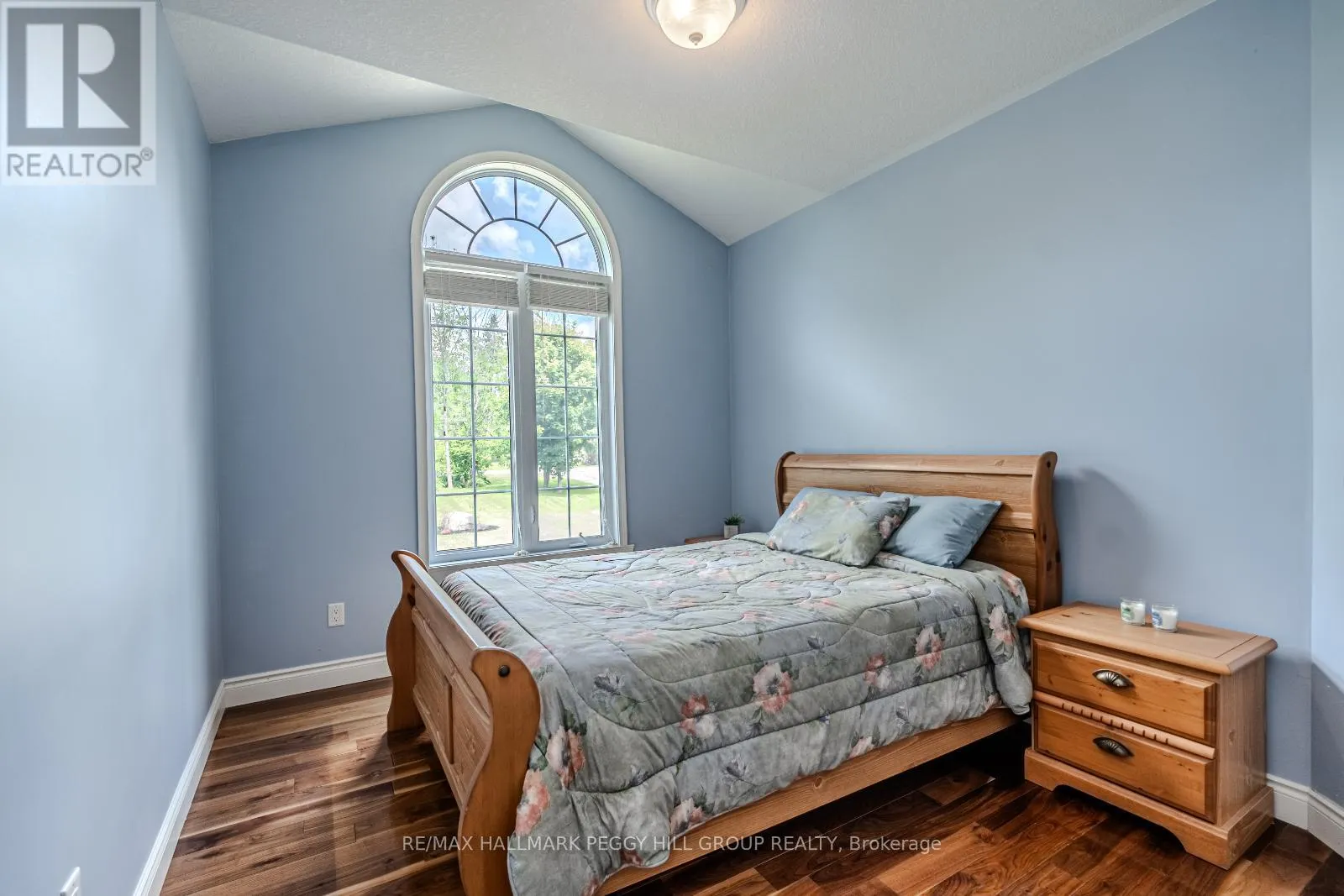 33 SPRINGHOME ROAD