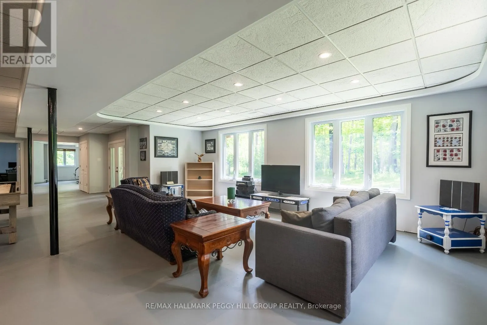 33 SPRINGHOME ROAD
