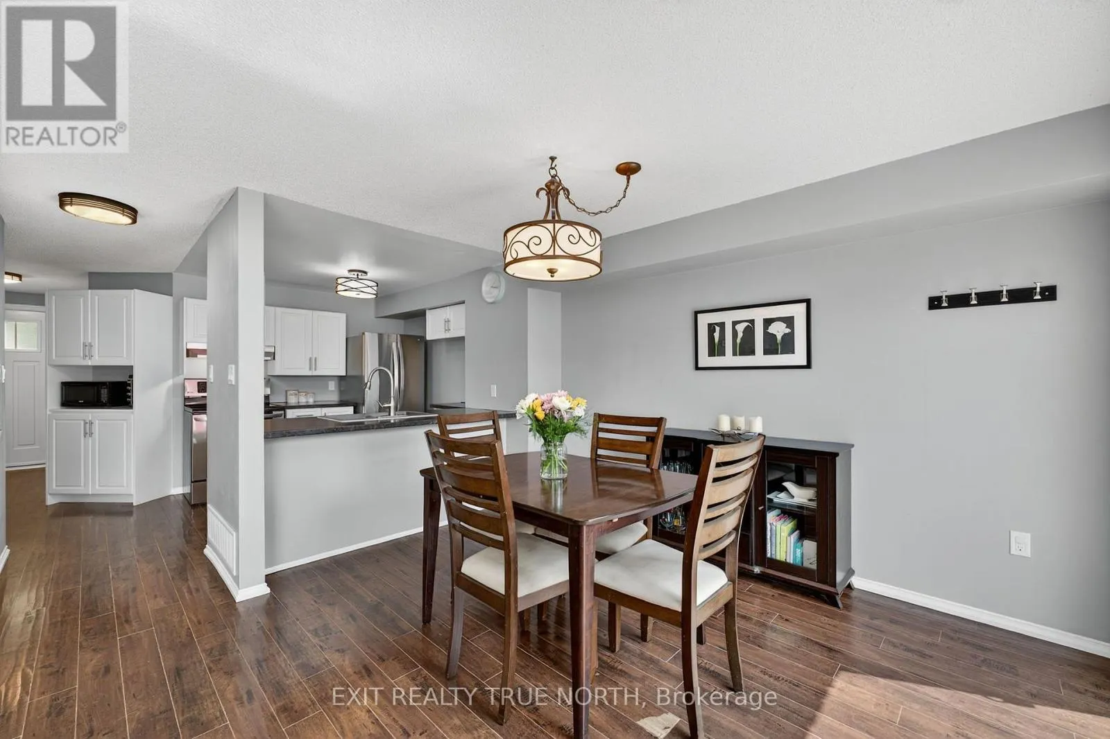 28 LEE CRESCENT