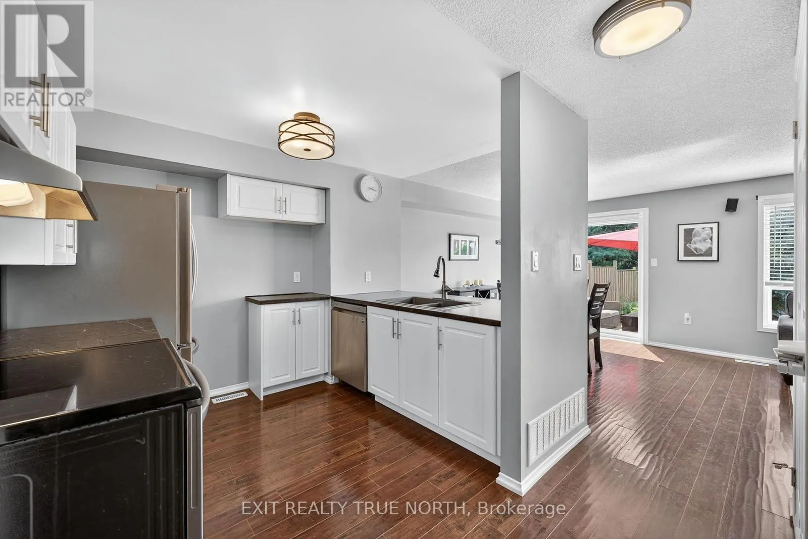 28 LEE CRESCENT