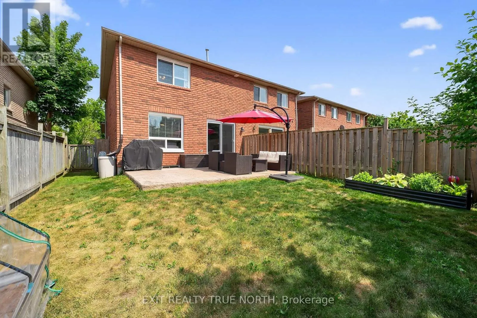 28 LEE CRESCENT